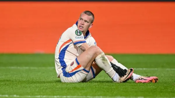 Ізоляція за 100 мільйонів: Мудрик тренується сам і "не в гуморі" через допінговий бан