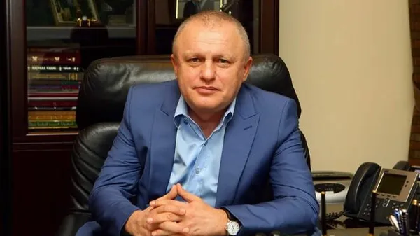 Шевченко дозволив, Суркіс заборонив. Як у Чернівців відібрали футбольне свято