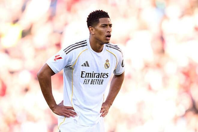 Анчелотті ховає свій головний козир? Беллінгем сенсаційно залишився на лавці у битві з Баварією