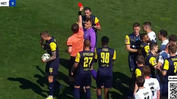 Капитанская драма в Ковалевке: Калюжного изъяли после того, как его схватили за шею?