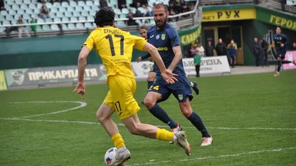 Битва за еліту: Перша ліга влаштовує недільний трилер на трьох