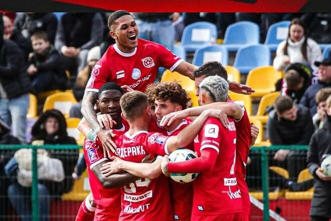 Грошей немає, але ви тримайтесь: 'Кривбас' на межі страйку розгромив суперника