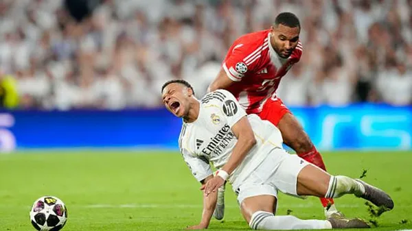 Сліпота чи злий умисел? Тренер Реала в люті через рішення арбітра, яке могло коштувати їм півфіналу