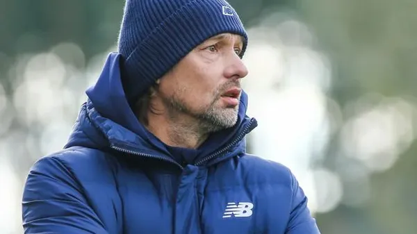 Втомився Шапаренко, не зарахував арбітр: тренер "Динамо" знайшов винних у поразці від "Карпат"