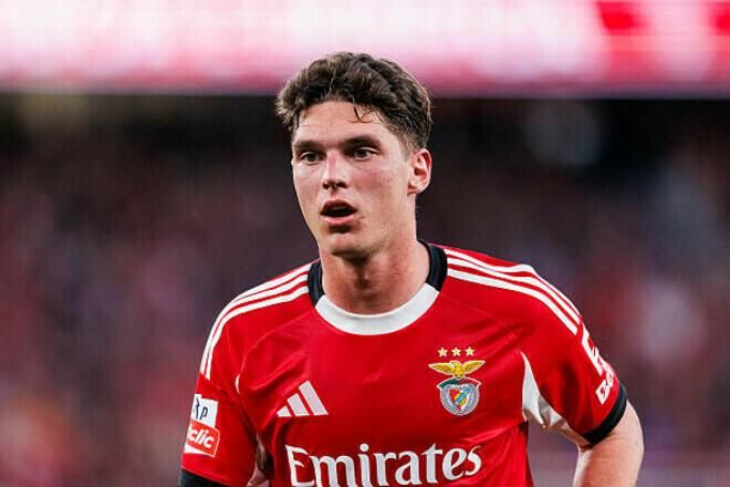 Моуріньо влаштував рознос: "Є гравці, які не живуть футболом". Чемпіонству "Бенфіки" кінець?