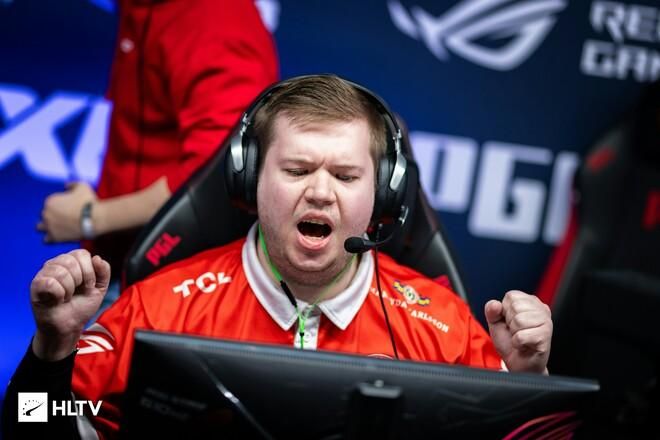 П'ять років очікування скінчилися: Легендарний JW знову у великій грі, і він не збирається зупинятися