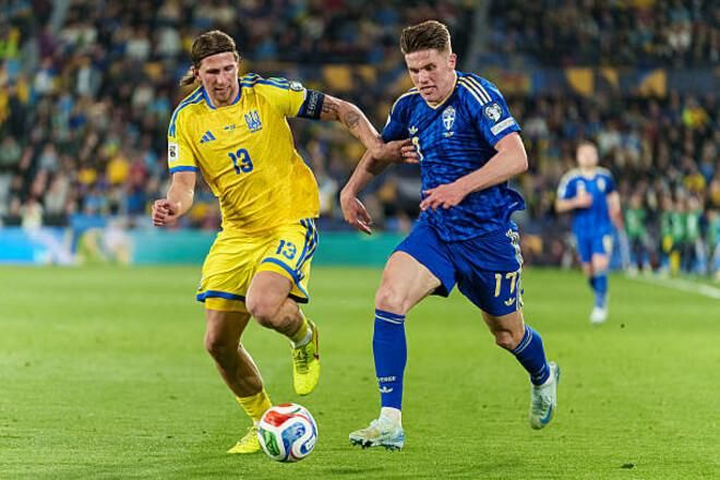 Гроші, істерики та зневага: легенда 'Динамо' пропонує відправити збірників на передову